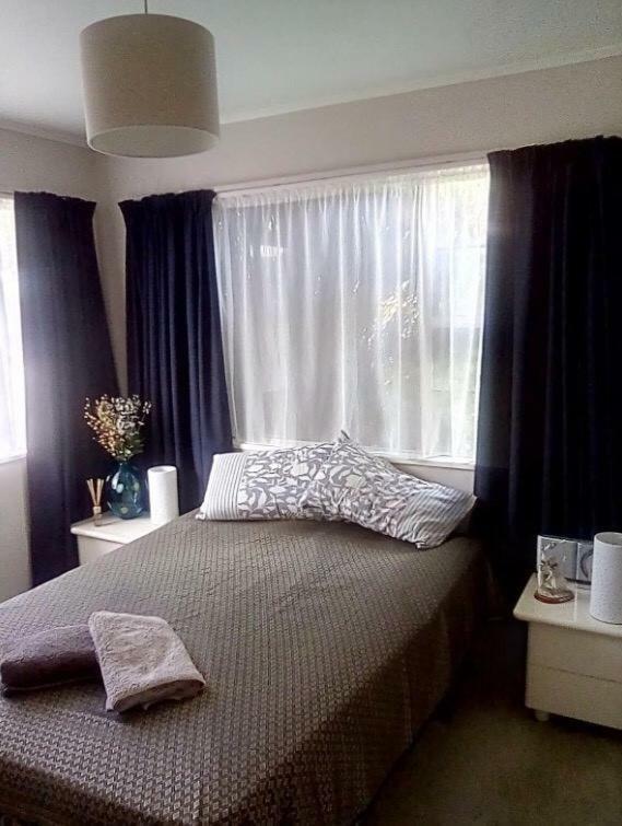 Rooms With A View Haywards Extérieur photo
